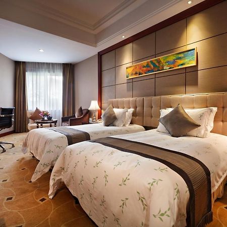 Dongguan Goodview Hotel Sangem Qiaotou Экстерьер фото